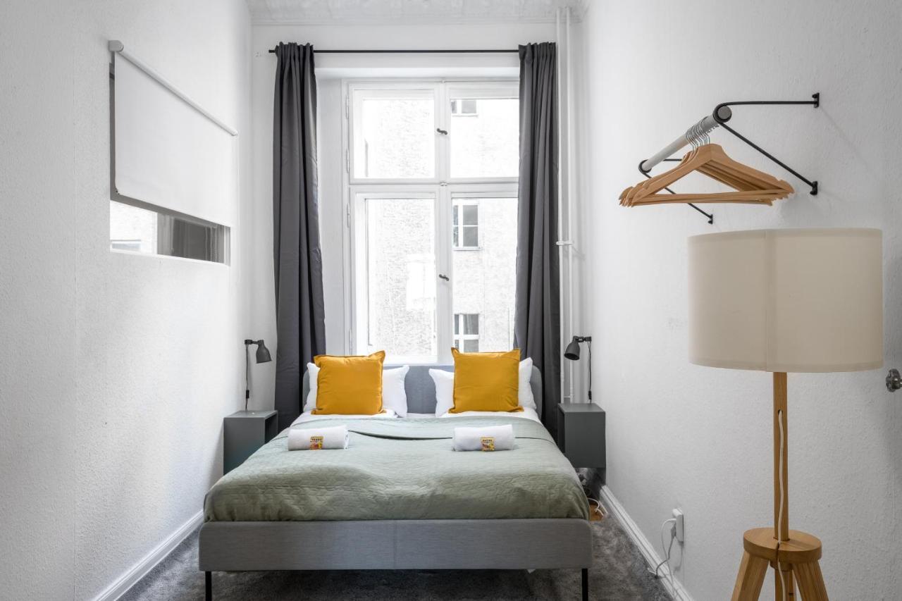 Riesiges Apartment Nahe Kudamm Sehr Schoner Altbau 123M2 Gross 12 Gaste Берлин Екстериор снимка