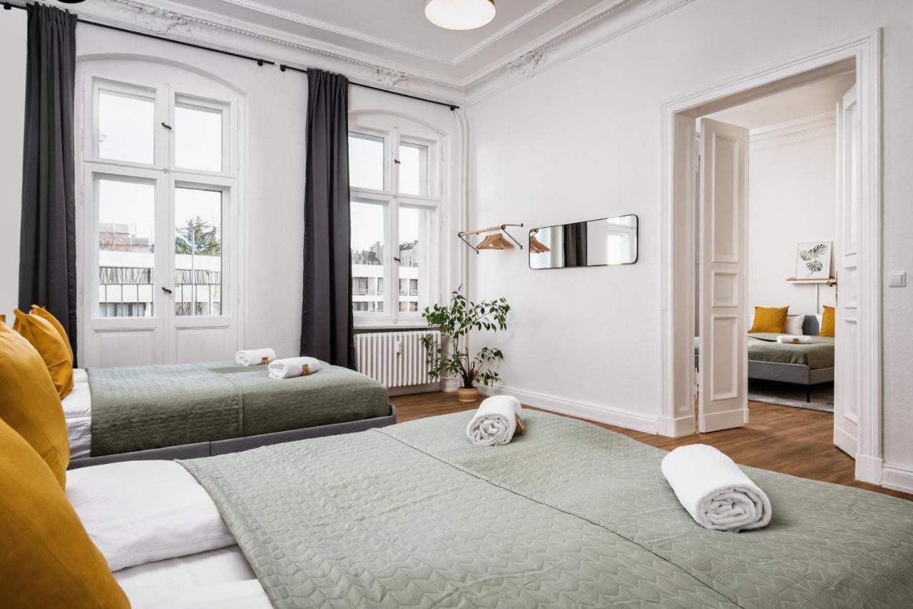 Riesiges Apartment Nahe Kudamm Sehr Schoner Altbau 123M2 Gross 12 Gaste Берлин Екстериор снимка